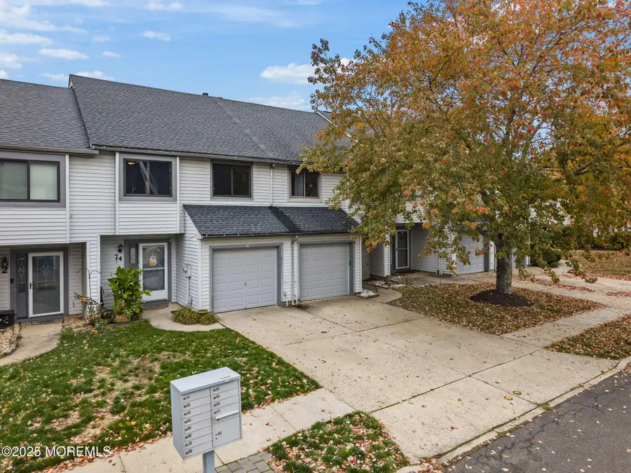 74 Lexington Circle, Matawan, NJ 07747 - Image #3