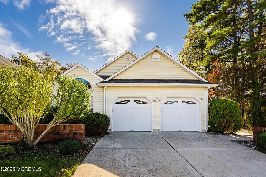 10 Hampton Road, Manahawkin, NJ 08050 - Image #2