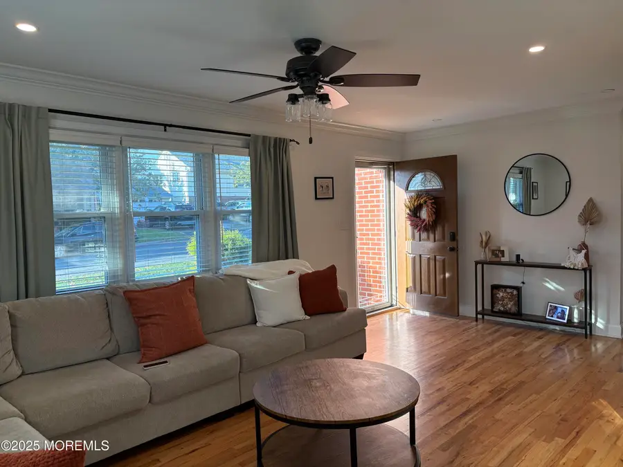 550 Crestview Terrace, Point Pleasant, NJ 08742 - Image #3