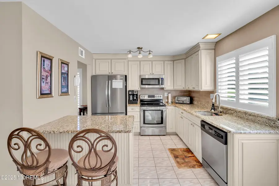 71 Buckingham Drive, Leisure Knoll, NJ 08759 - Image #3