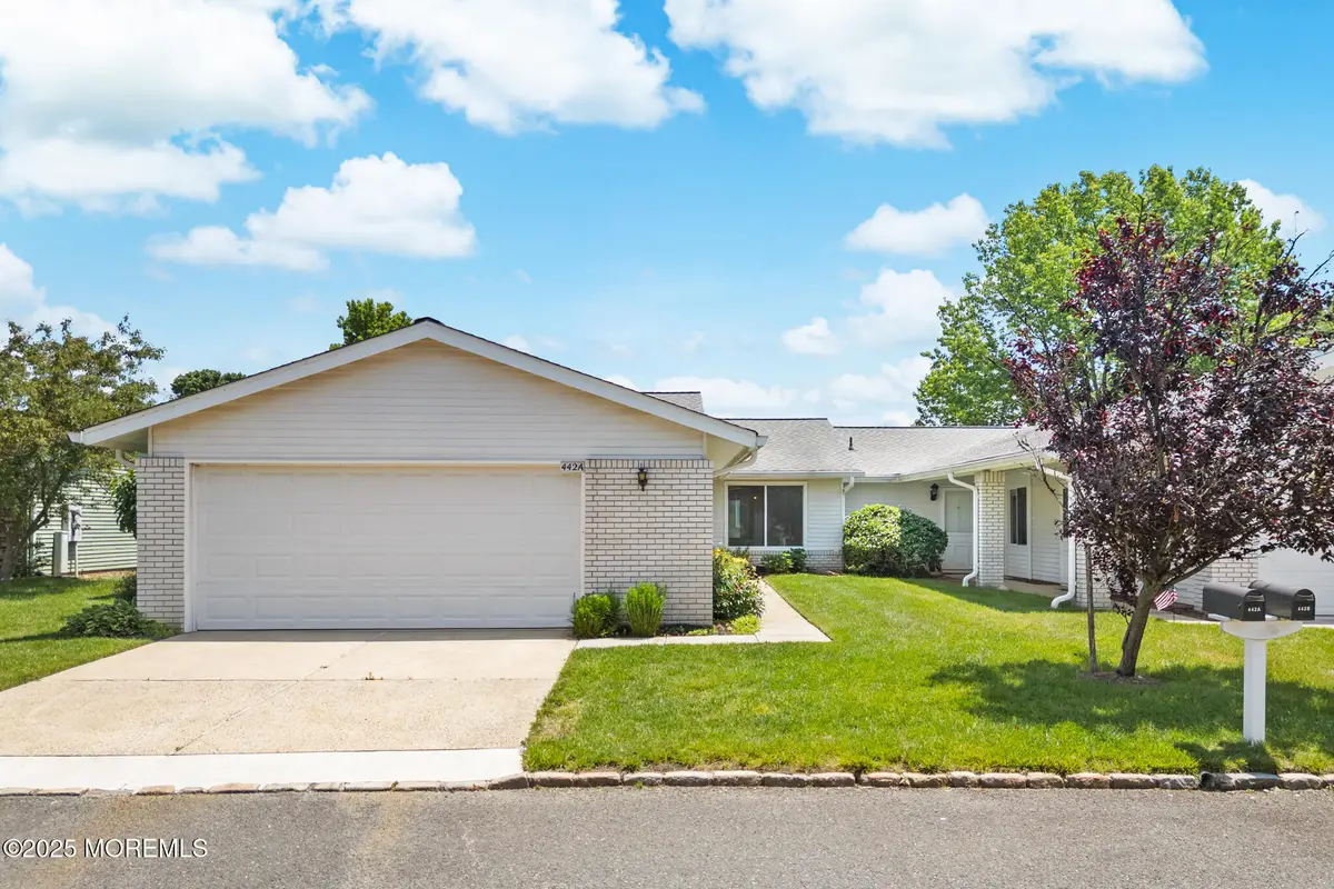 442 Dahlia Plaza #442A, Clearbrook, NJ 08831 - Image #1