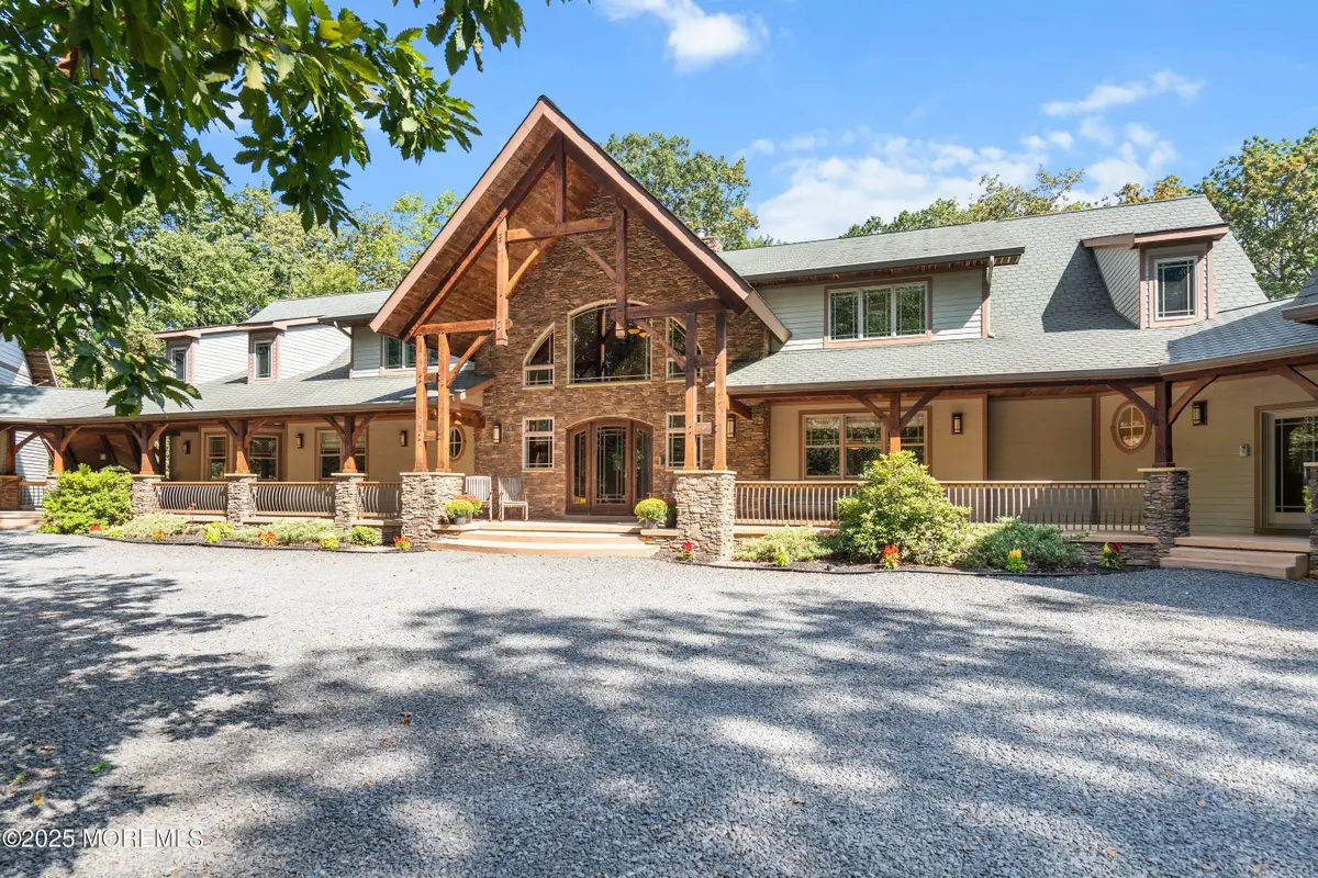 6 Lamb Lane, Manalapan, NJ 07726 - #1