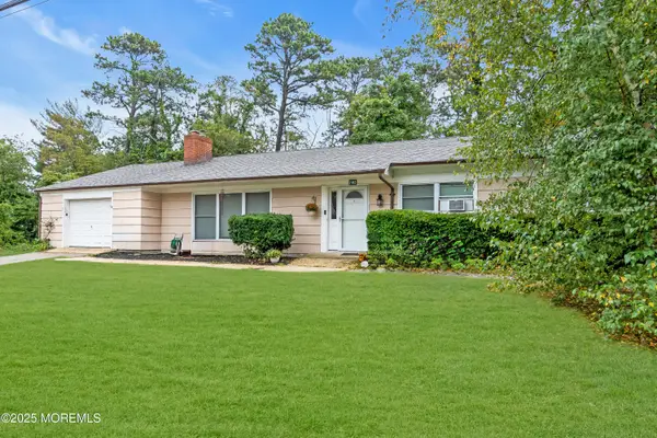 145 Spray Avenue, Beachwood, NJ 08722