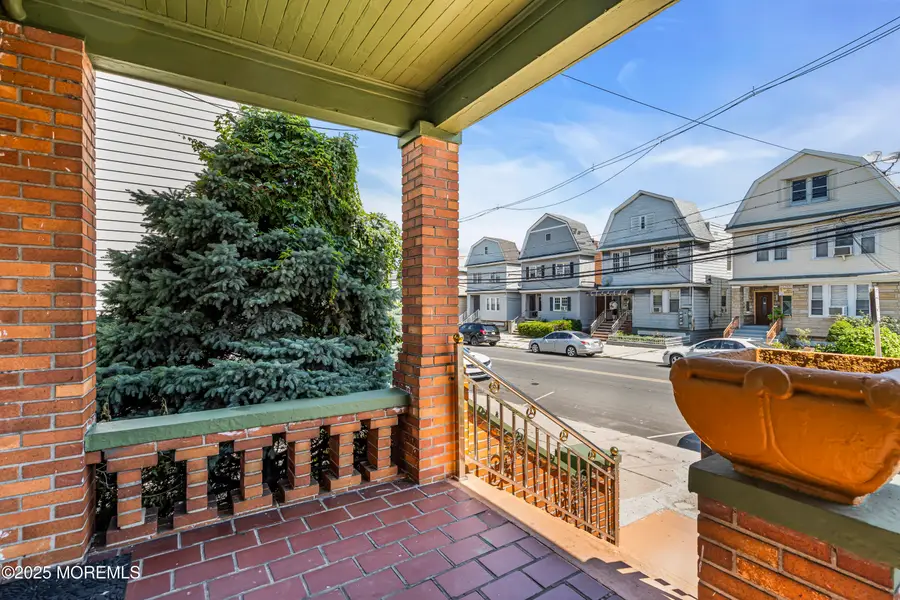 333 Danforth Avenue, Jersey City, NJ 07305 - Image #3