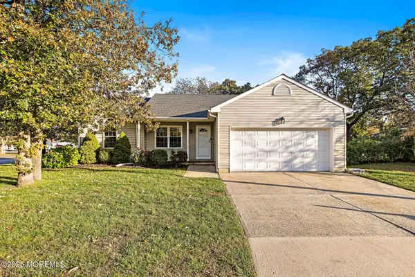 501 Spray Avenue, Beachwood, NJ 08722