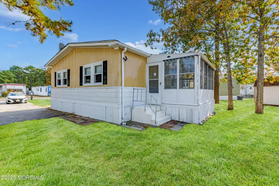 70 Woodchuck Parkway, Whiting, NJ 08759 - Image #3