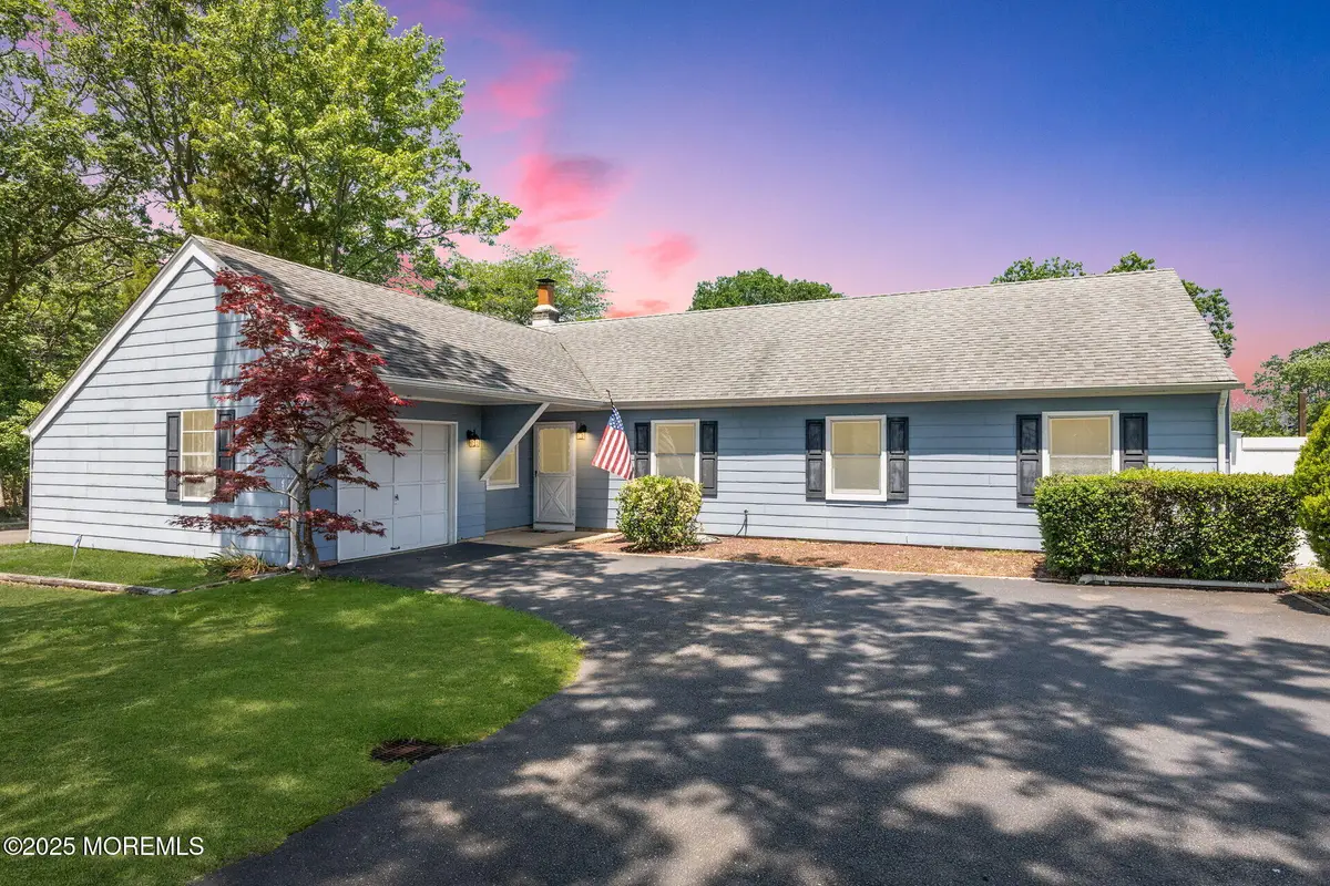 998 Bell Street, Toms River, NJ 08753 - Image #1