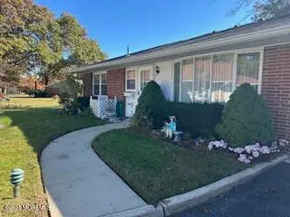 455B Portsmouth Drive, Lakewood, NJ 08701 - Image #2