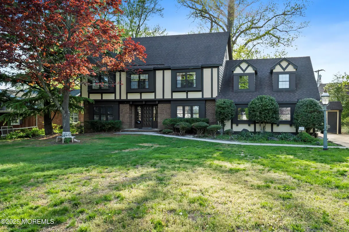 27 Magnolia Lane, Toms River, NJ 08753 - Image #1