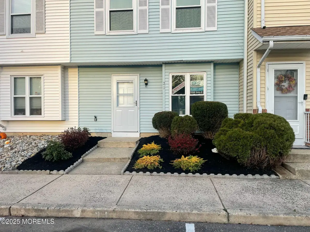 31 Renee Court, Jackson, NJ 08527 - Image #1