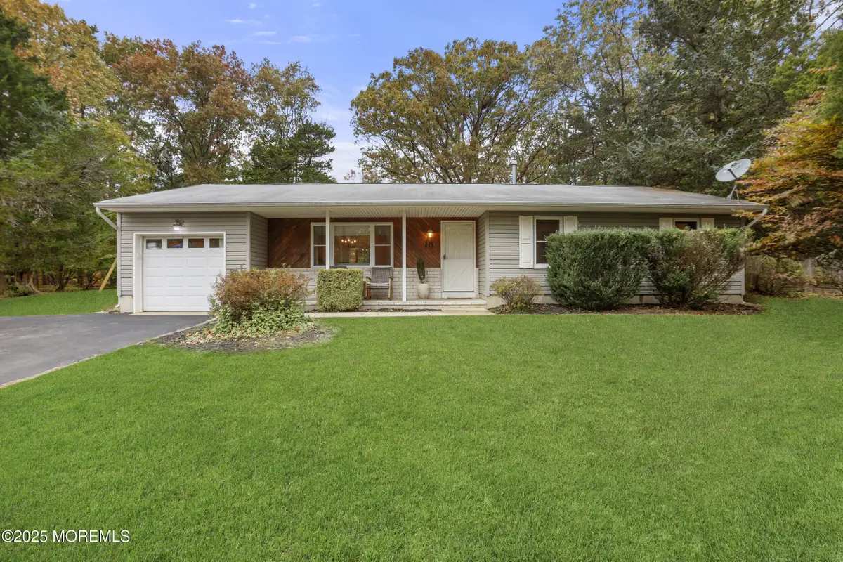 18 Kevin Court, Jackson, NJ 08527 - #1