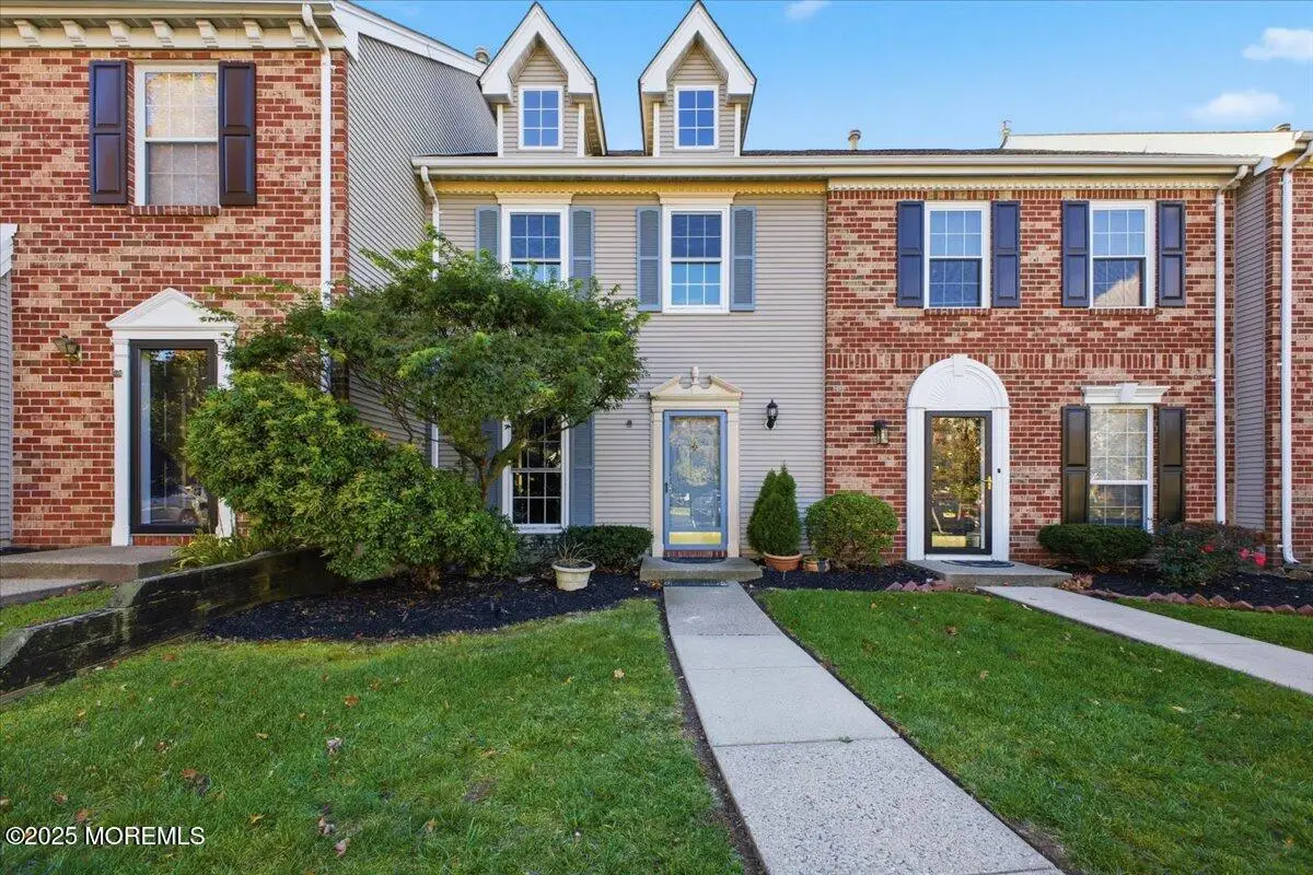 12 Dartmouth Way, North Brunswick, NJ 08902 - Image #1