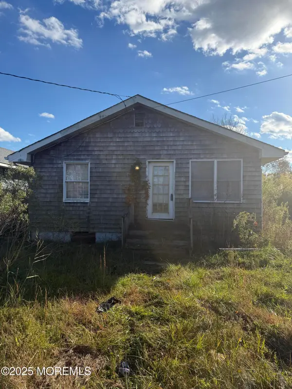 600 Mckinley Avenue, Toms River, NJ 08753