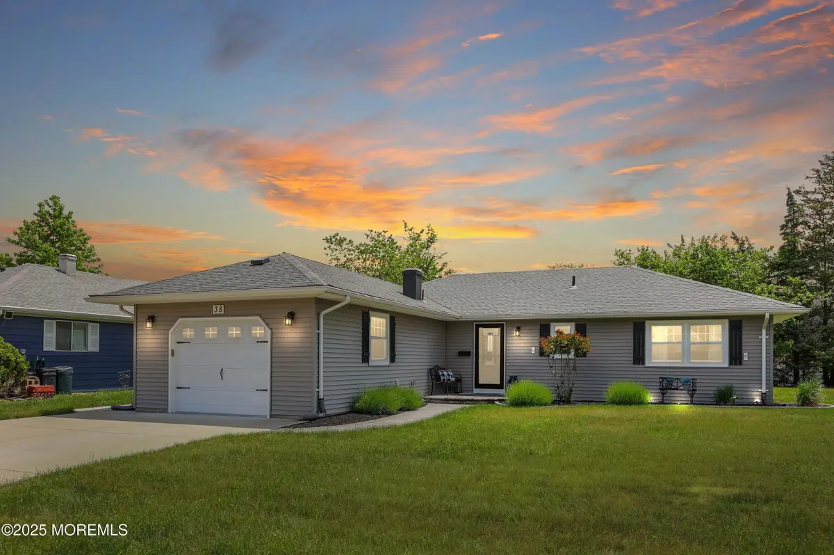 38 St David Drive, Toms River, NJ 08757 - #1