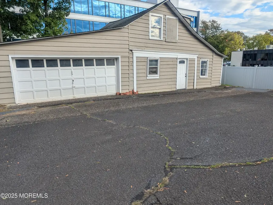 712 Sycamore Avenue, Tinton Falls, NJ 07701 - Image #3