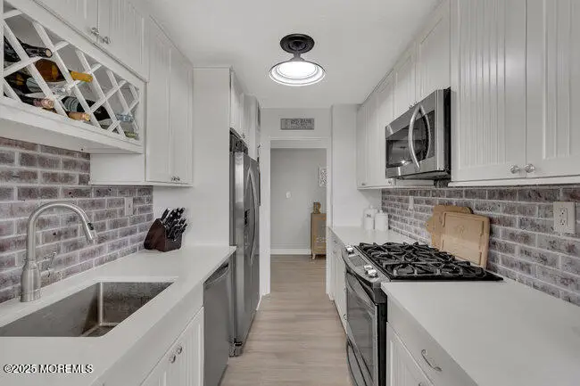 28 Riverside Avenue #4G, Red Bank, NJ 07701 - Image #3