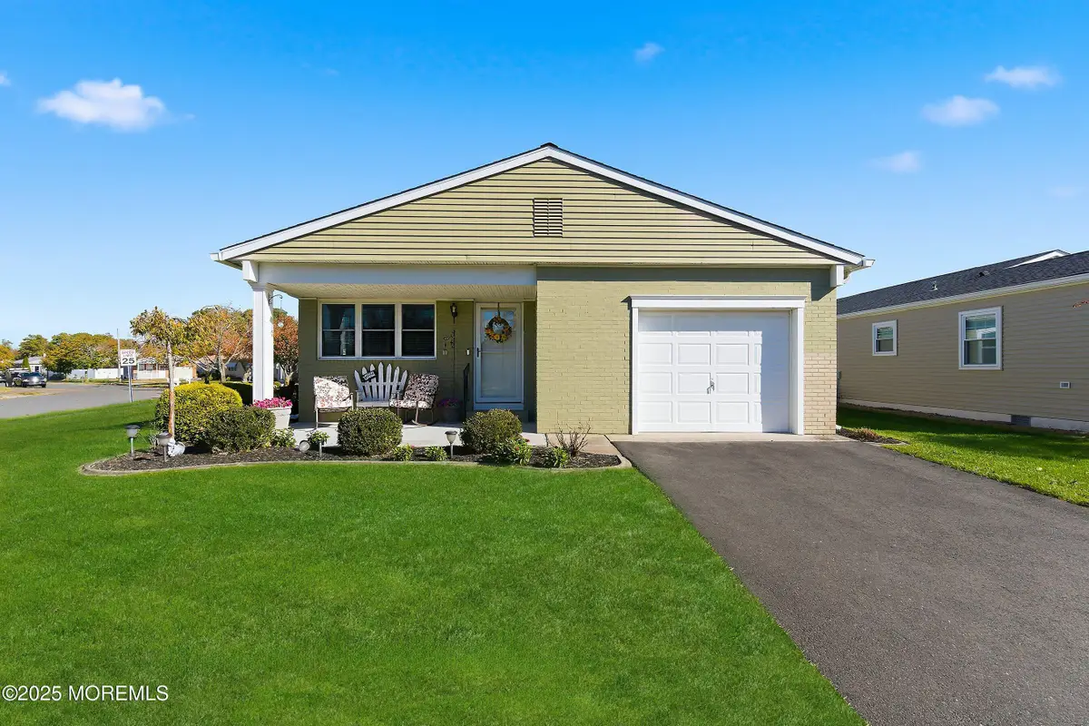 25 Davenport Road, Toms River, NJ 08757 - #1