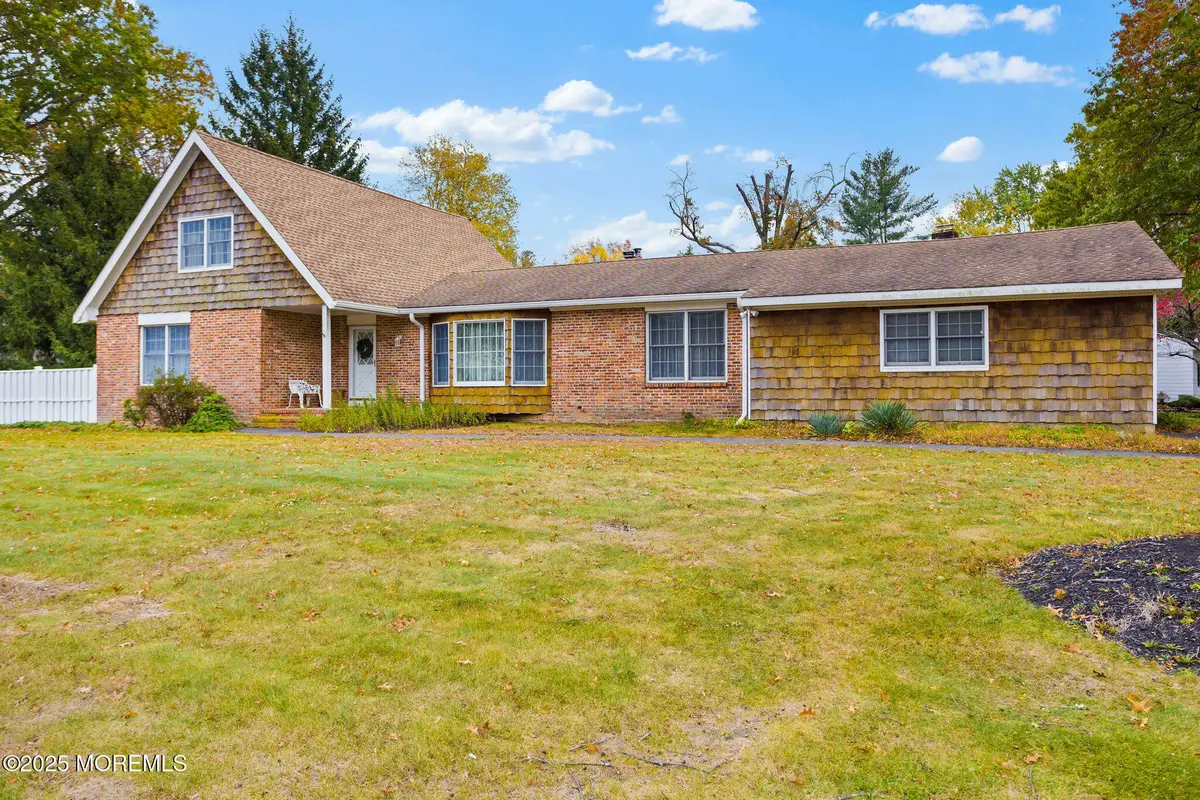 1 Hawk Drive, Princeton Junction, NJ 08550 - Image #1