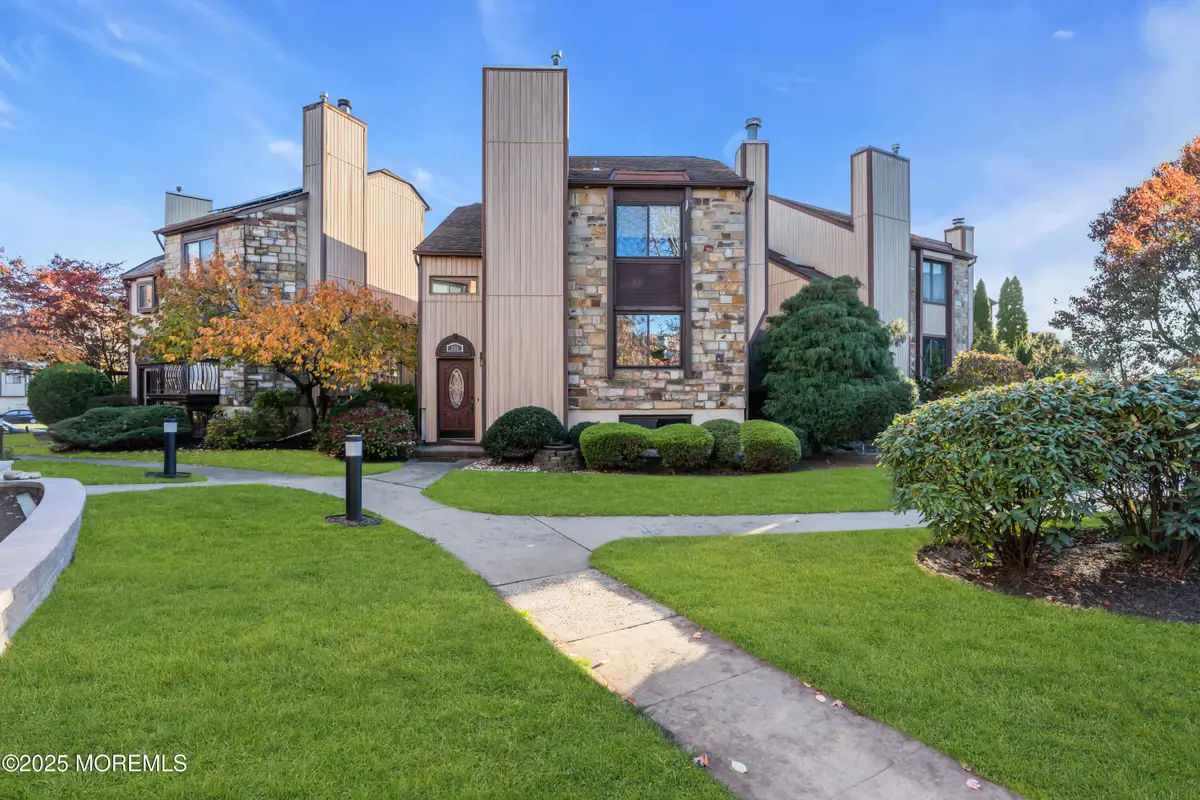 225 Silver Lane, Old Bridge, NJ 08857 - Image #1