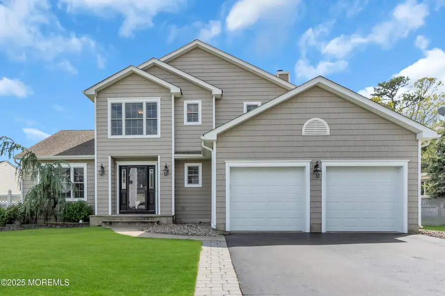 22 Diamond Lane, Howell, NJ 07731 - Image #2