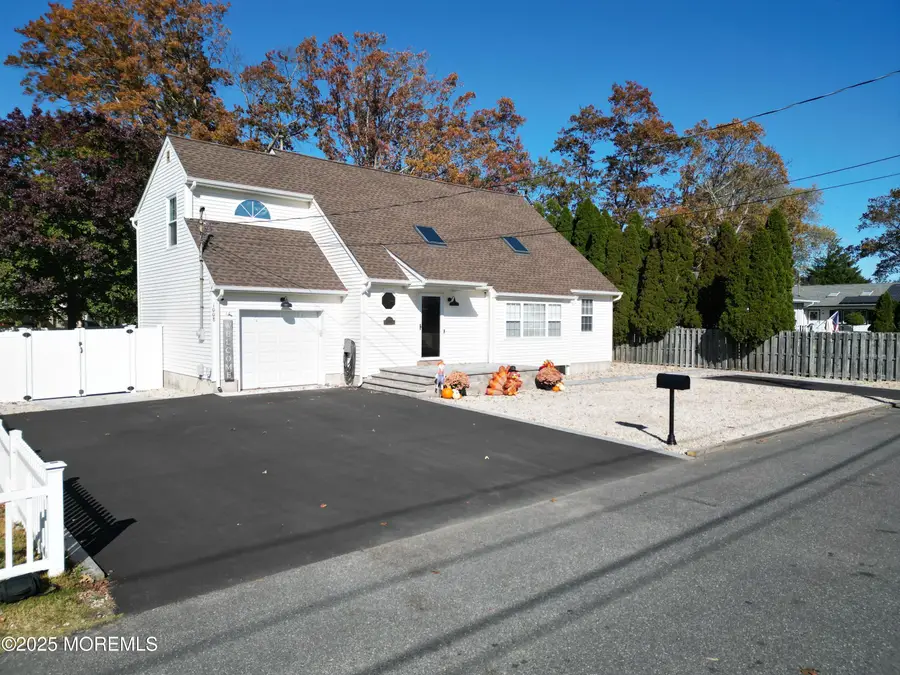 1008 Anchor Avenue, Beachwood, NJ 08722 - Image #2