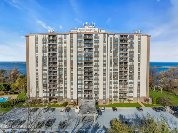 1 Scenic Drive #Penthouse 4, Highlands, NJ 07732