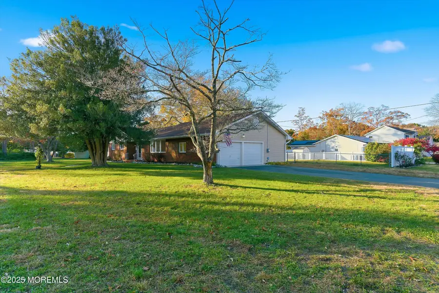 551 Rosewood Drive, Lanoka Harbor, NJ 08734 - Image #3