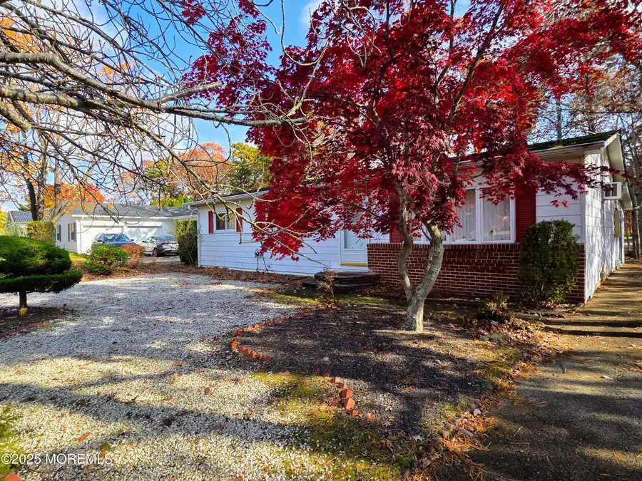 399 Lighthouse Drive, Manahawkin, NJ 08050 - Image #2