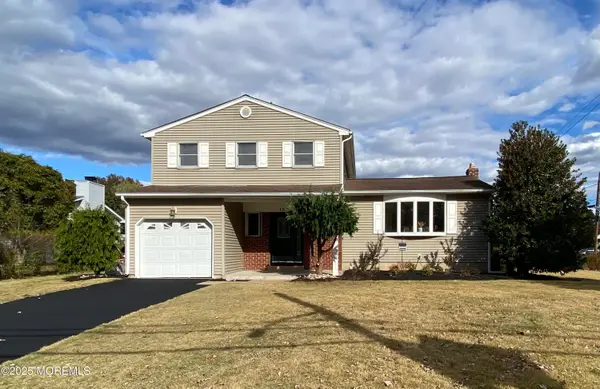 18 Wolfpack Road, Hamilton, NJ 08619