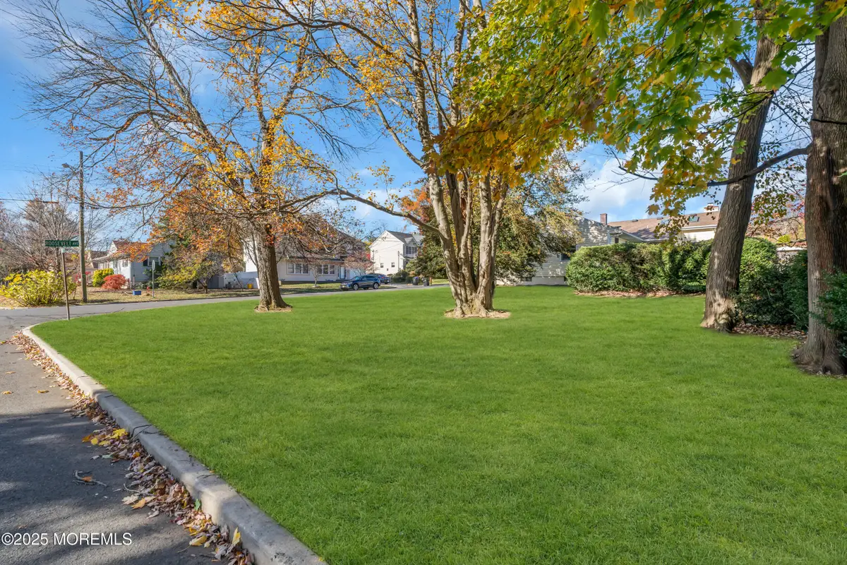 32 Roosevelt Avenue, East Brunswick, NJ 08816 - #1