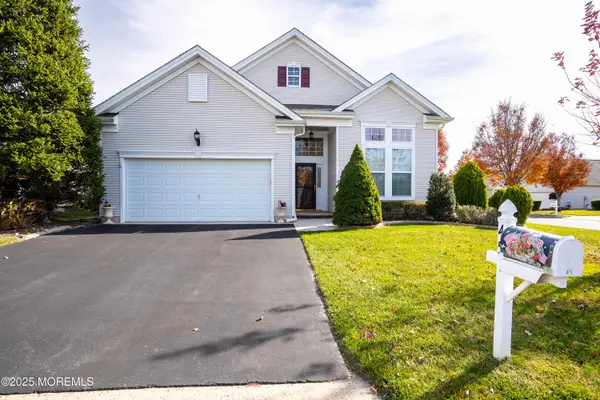 45 Banbury Lane, Jackson, NJ 08527