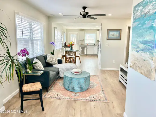 104 Clearwater Drive, Waretown, NJ 08758