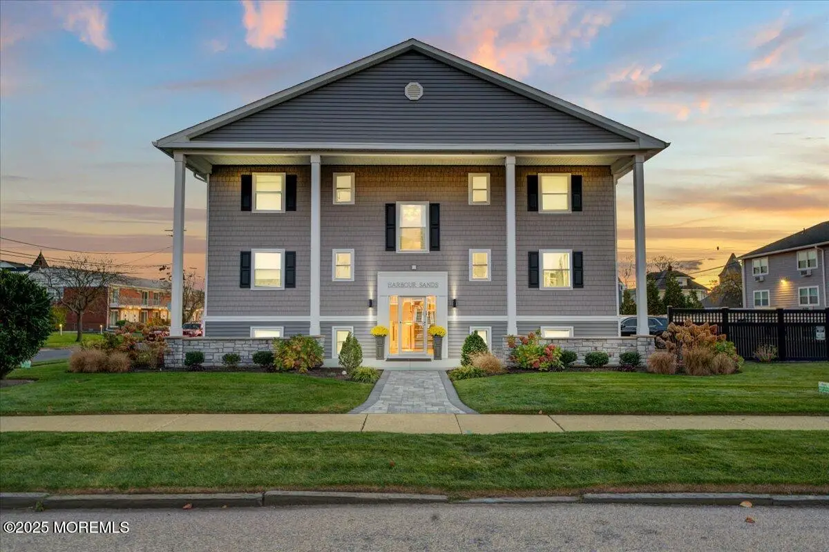 201 2nd Avenue #4B, Belmar, NJ 07719 - Image #1