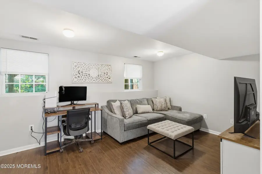 9 Abby Road #9, Farmingdale, NJ 07727 - Image #3