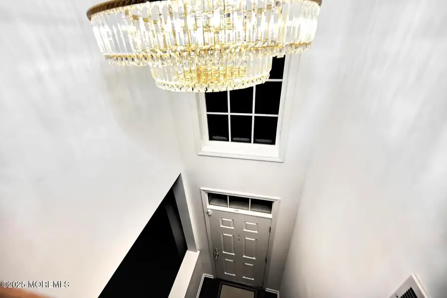 29 Bristol Road, Manalapan Township, NJ 07726 - Image #2