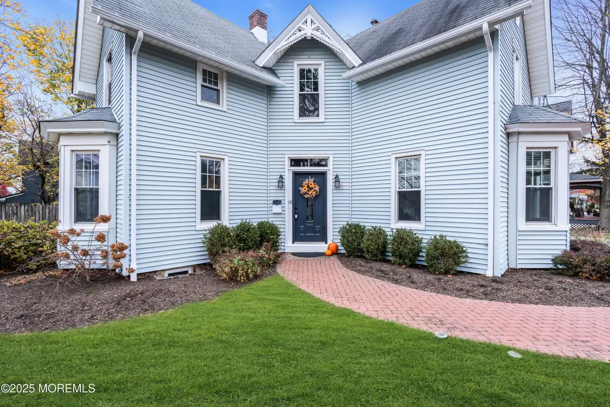 18 Middletown Avenue, Atlantic Highlands, NJ 07716 - Image #1