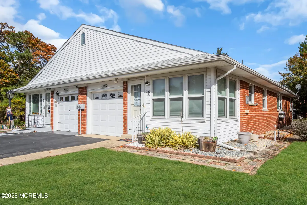 250 Columbine Court #B, Whiting, NJ 08759 - Image #1