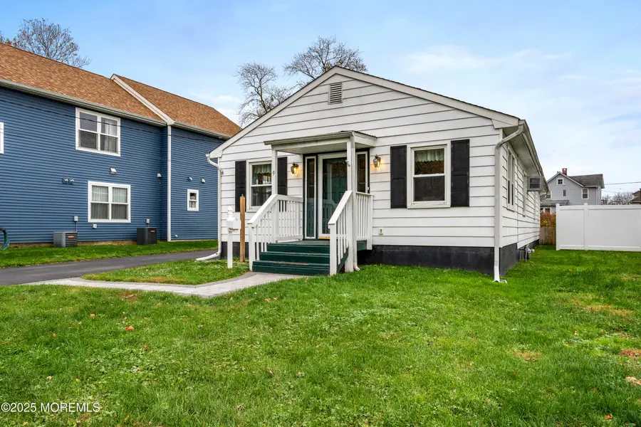 9 Monmouth Place, Keyport, NJ 07735 - Image #3