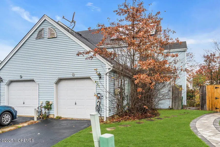 8 Jennings Court, Freehold, NJ 07728 - Image #2