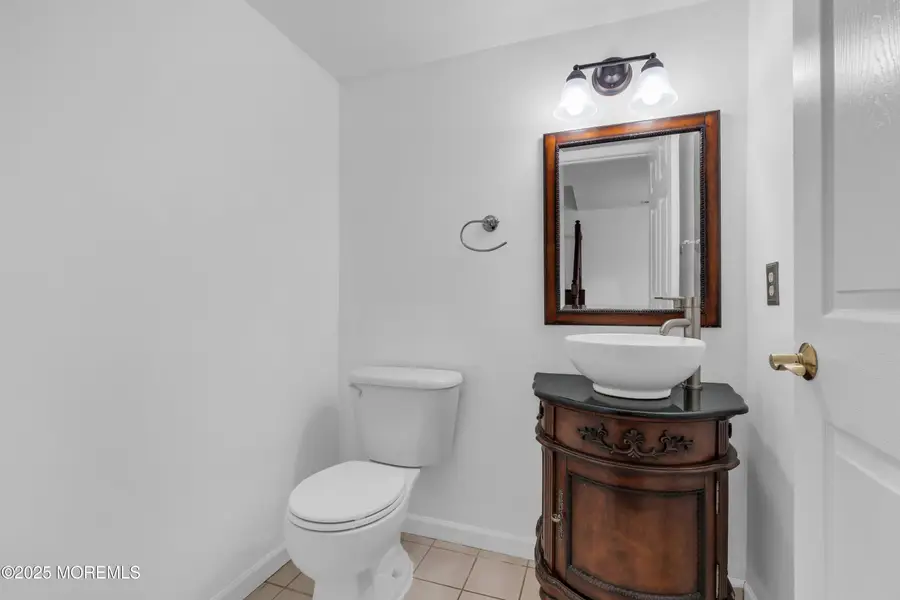 8 Nutmeg Court, Tinton Falls, NJ 07753 - Image #3