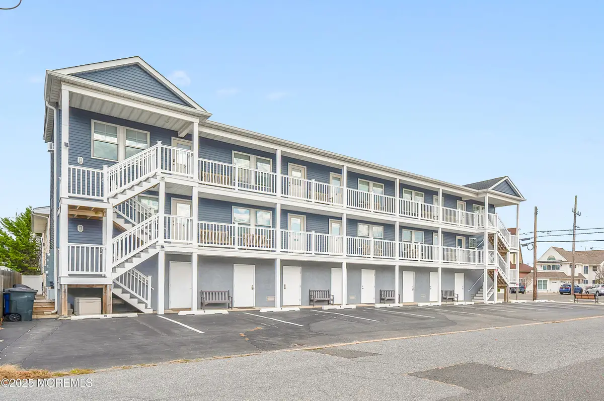 1806 Grand Central Avenue #10, Lavallette, NJ 08735 - Image #1