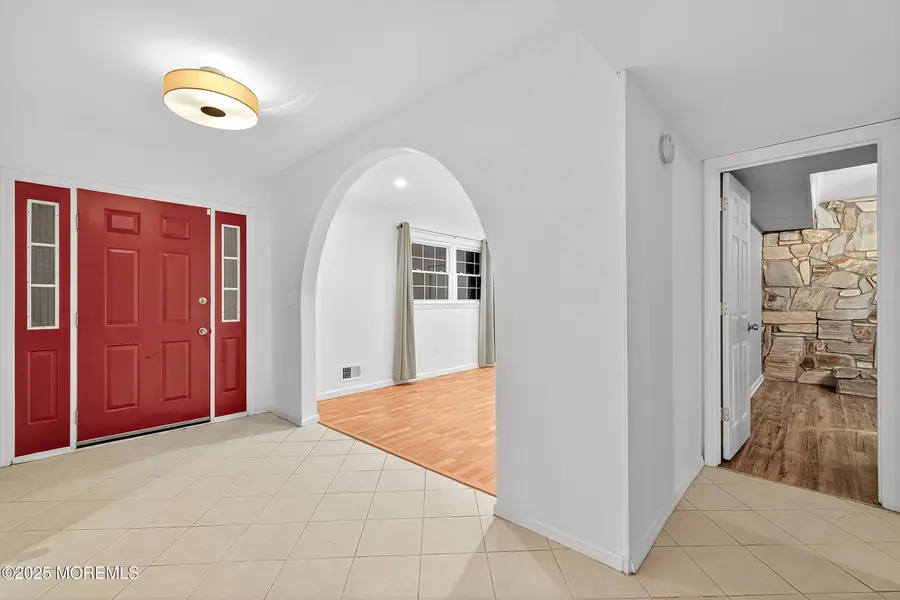 1035 Hillside Drive, North Brunswick, NJ 08902 - Image #3