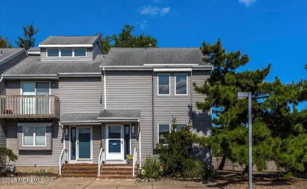 657 Ellicott Avenue #101, Toms River, NJ 08753