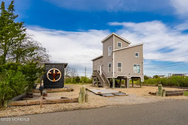 54 Beach Avenue, Bayville, NJ 08721