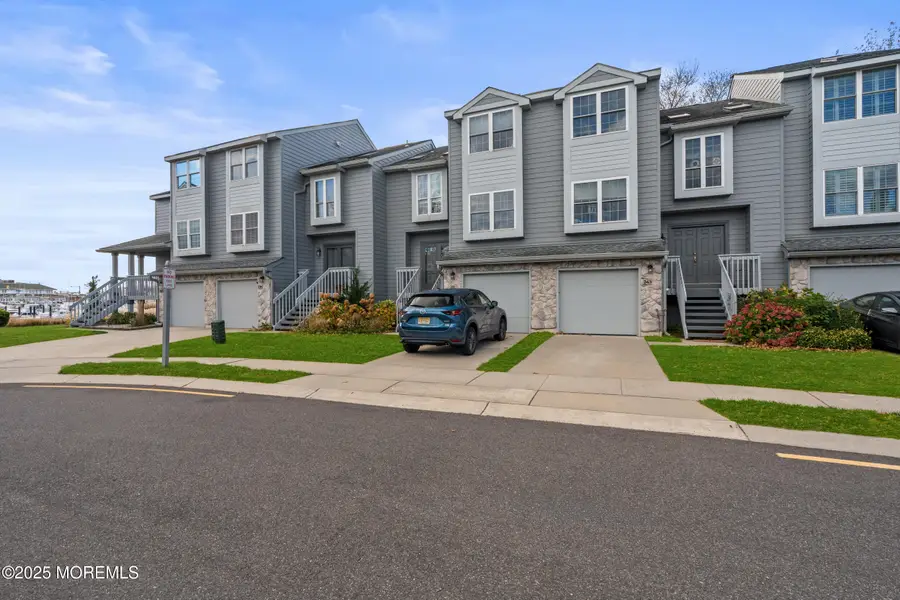 241 Schooner Circle, Neptune, NJ 07753 - #2