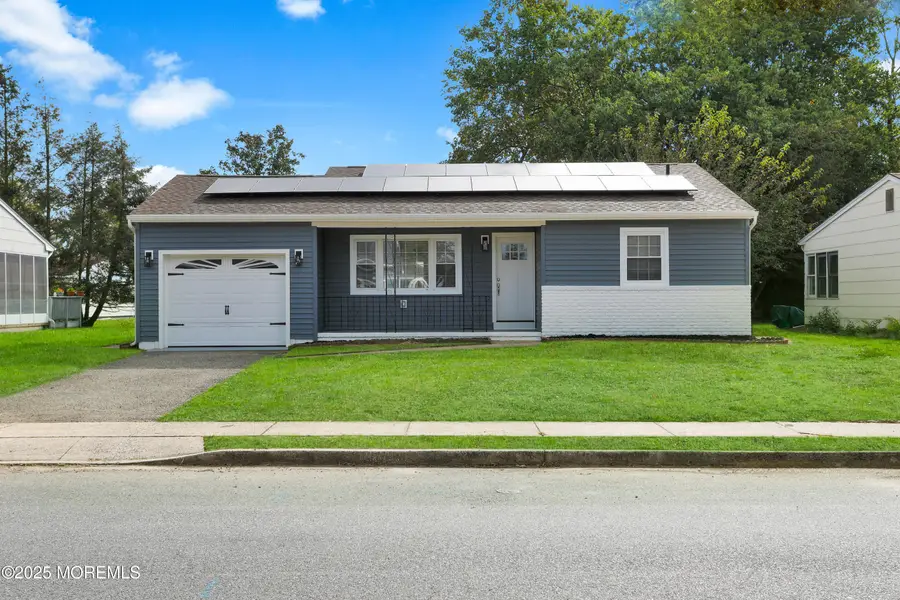 75 Brakenbury Drive, Toms River, NJ 08757 - Image #3