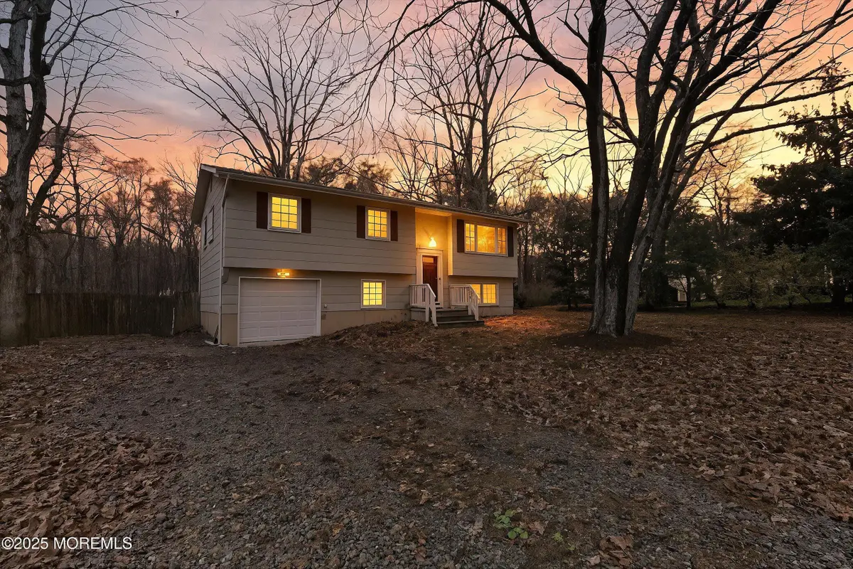 17 Walter Drive, Jackson, NJ 08527 - Image #1