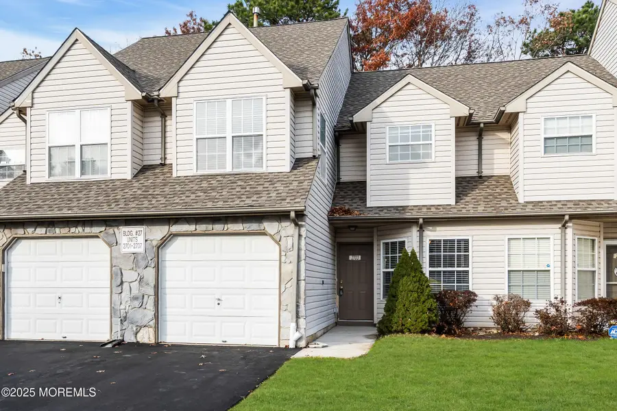 2703 Greenspire Court, Toms River, NJ 08755 - Image #2