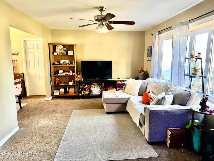 1408 Lawrence Avenue, Toms River, NJ 08757 - Image #2