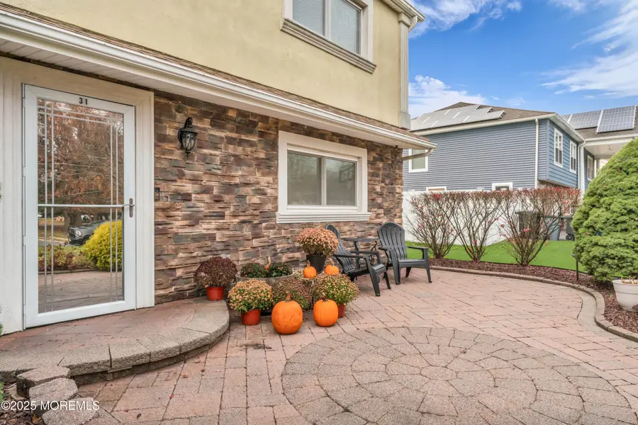 31 Winthrop Drive, Yorketown, NJ 07726 - Image #3